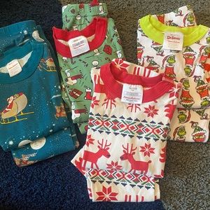 Hanna Andersson Christmas jammies size 4!